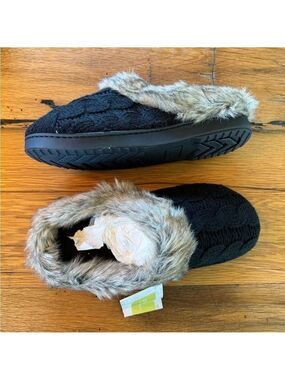 Ultra Ideas Black And Brown Fuzzy Slippers Size Large 9-10 NWT